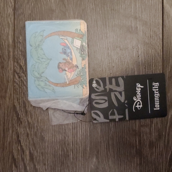 💙 Loungefly Disney Lilo & Stitch Hammock Cardholder Wallet - Brand New - Picture 4 of 6